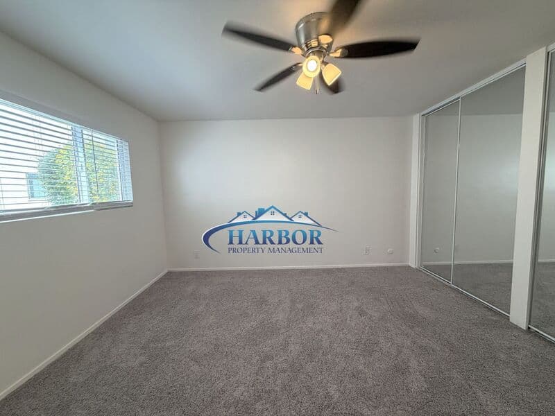 San Pedro Condo: 718 S. Leland Street