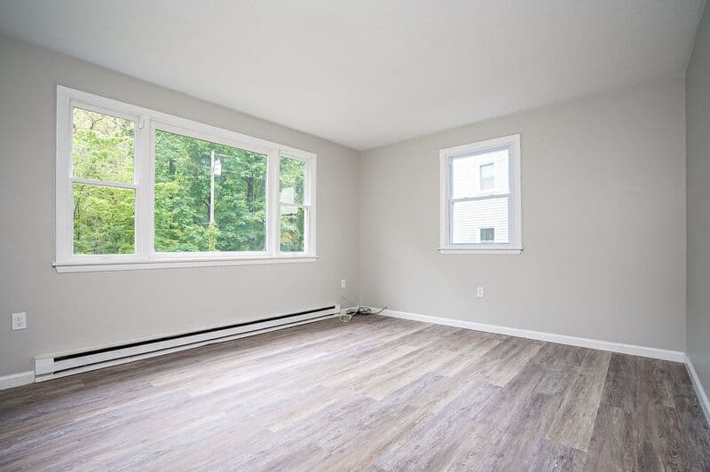Springfield Condo: 48-50 Rifle St