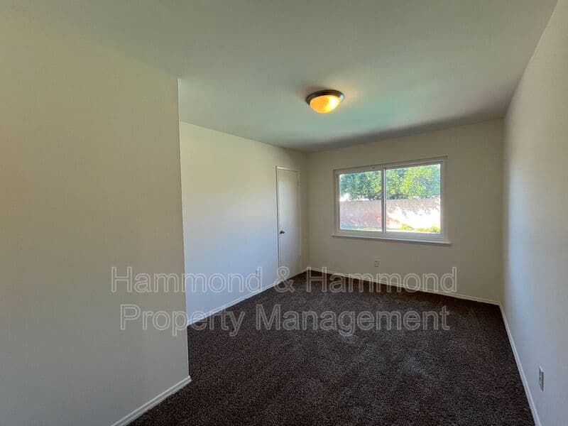 Canoga Park House: 7859 Hanna Ave.
