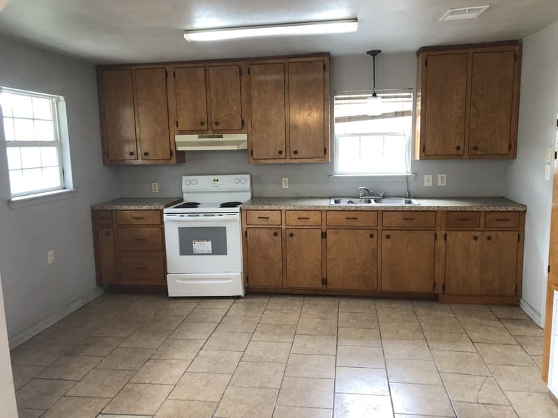 Kingsville Condo: 422 W Lott Ave - 422 1/2 B
