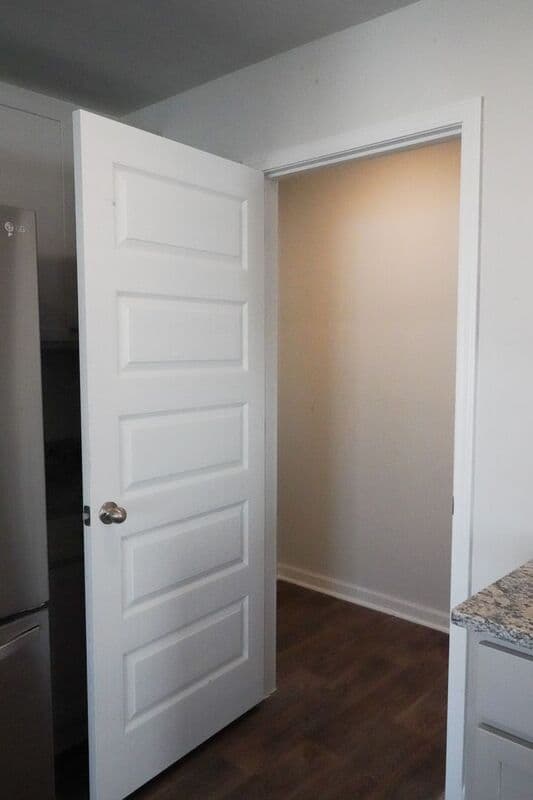 Bloomingdale House: 418 Coconut Dr