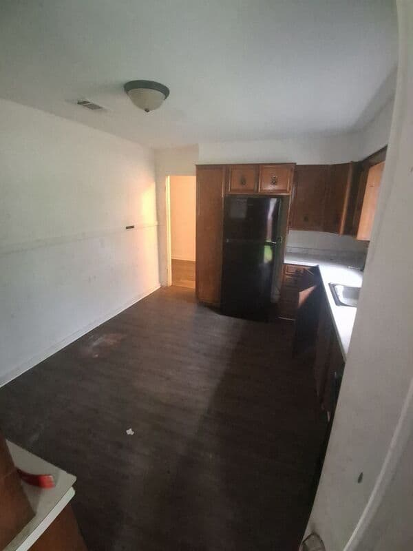 Jackson House: 3058 Woodside Drive