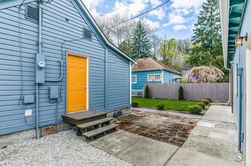 Seattle House: 1226 S Trenton St