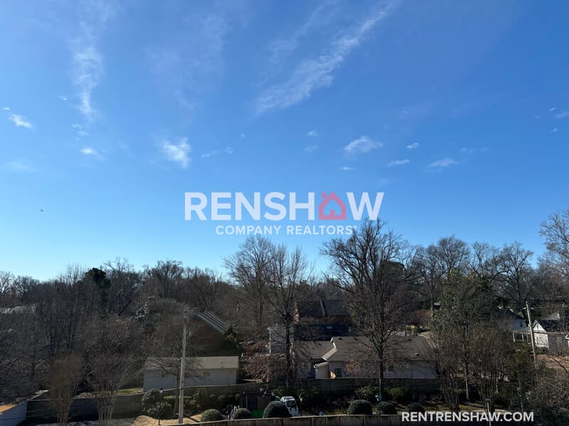 Memphis House: 2277 Union Ave