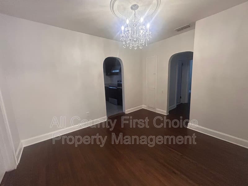 St. Petersburg House: 2511 55th Ave N
