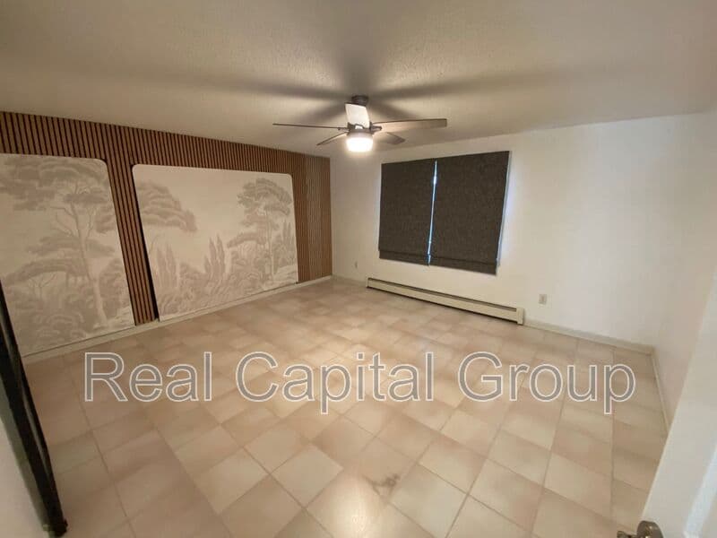 East Amherst House: 71 Berwick Ln