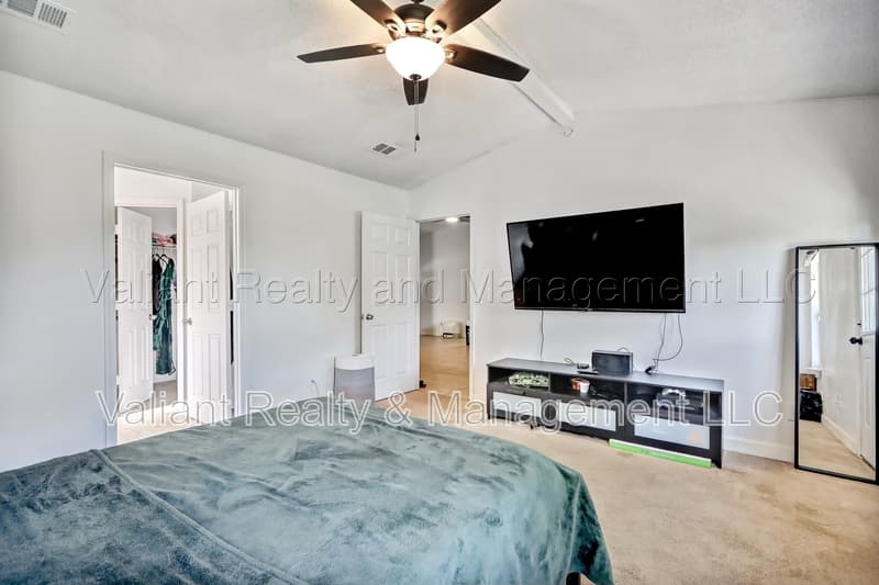 Jacksonville House: 5286 Julington Creek Road