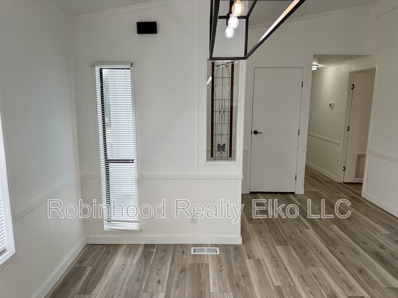 Spring Creek House: 579 Brent Drive