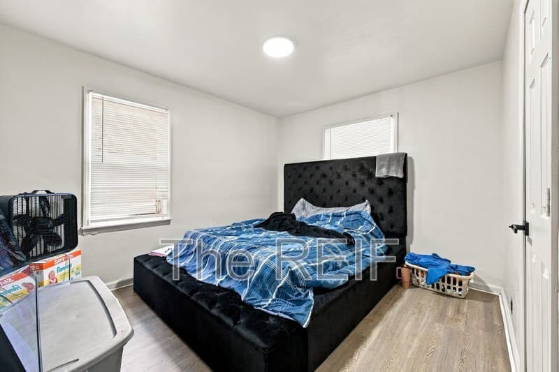 Detroit House: 20225 Terrell Ave