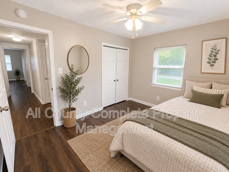 Jacksonville House: 10415 Briarcliff Rd E