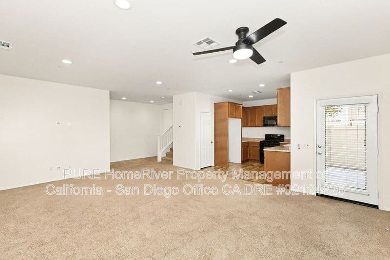 Fallbrook House: 223 Dun Blazer Way