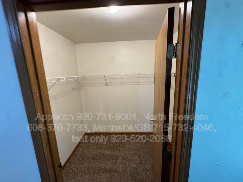 Marinette Condo: 907 Madison Ave. #11