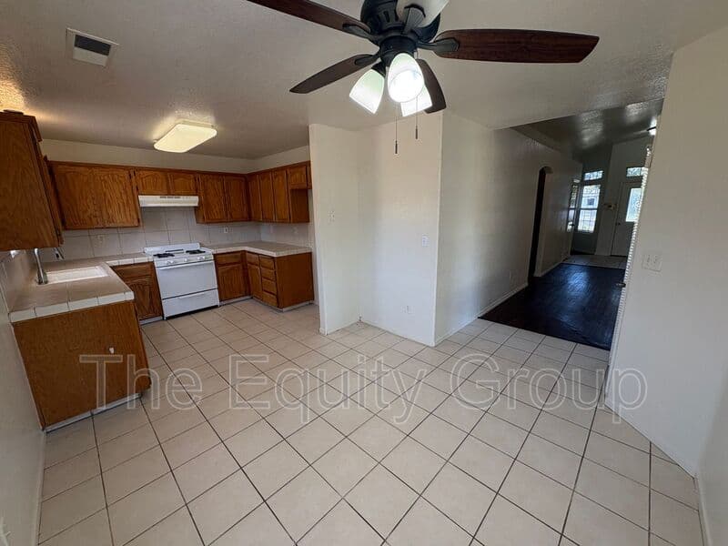 Tulare House: 1257 North Milner Street