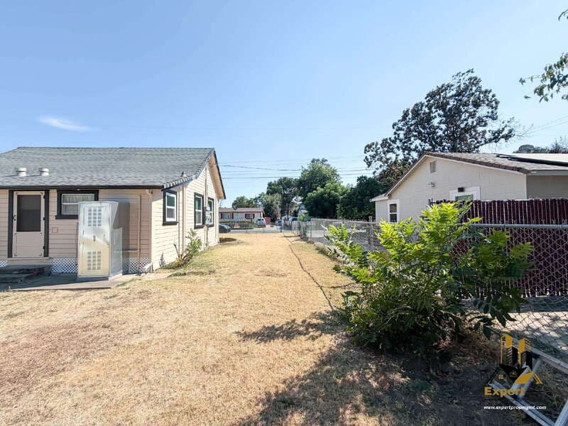 Sacramento House: 305 Wilson Avenue