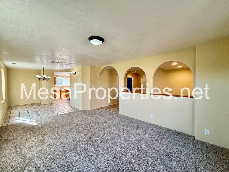 Apple Valley House: 18633 Kamana Rd.