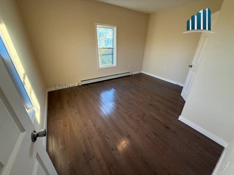 Fall River Condo: 56 Frederick St