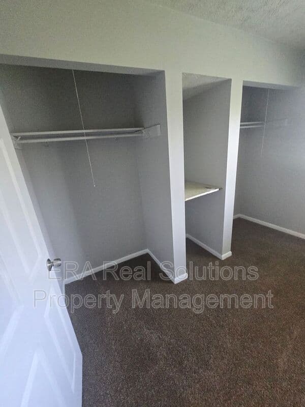 Columbus Condo: 1706 Carstare Dr