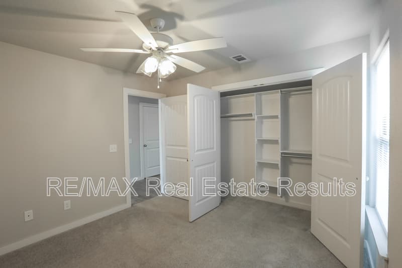 Centerton Condo: 480 Rama St
