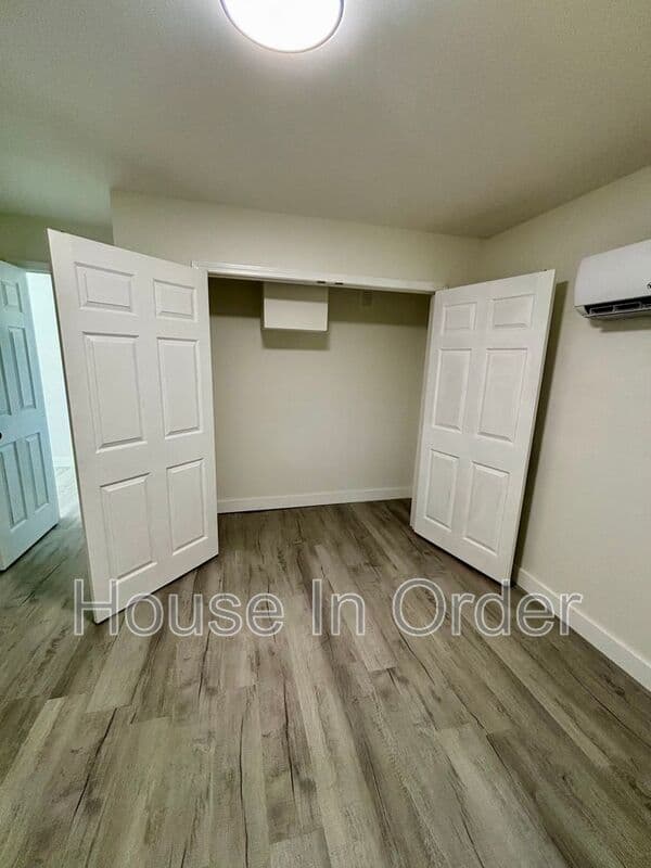 Rutherfordton House: 215 Cowan St