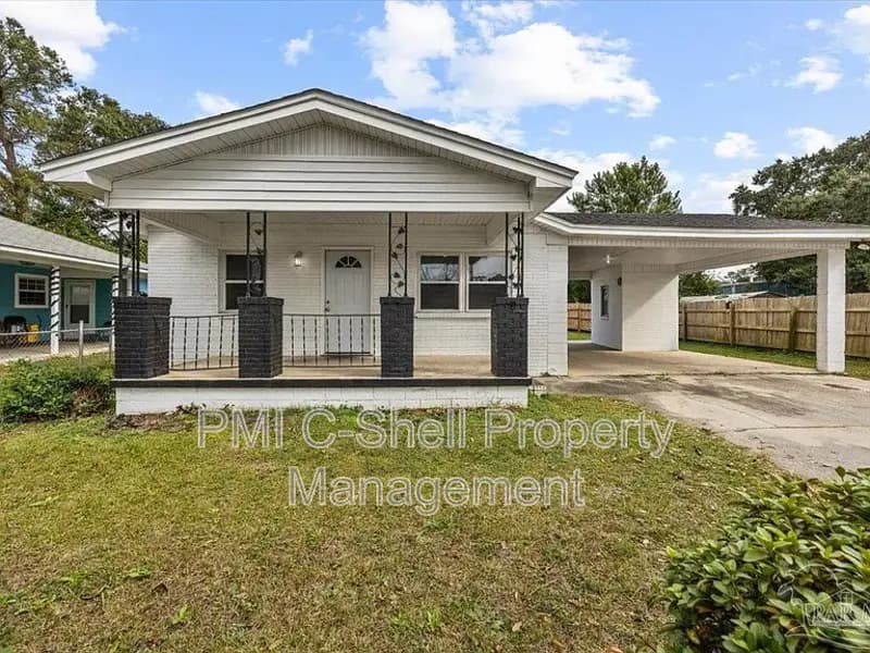 Pensacola House: 3258 Peagler Plaza Rd