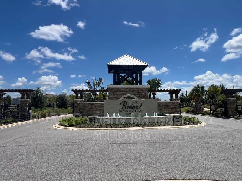 Ocala House: 5527 SW 43rd Ct