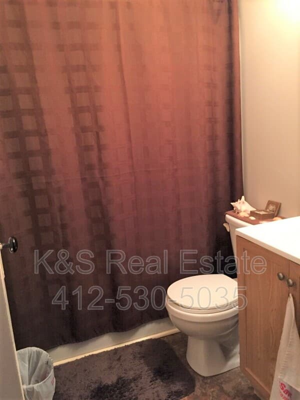 Wilmerding Condo: 556 Middle Avenue - B