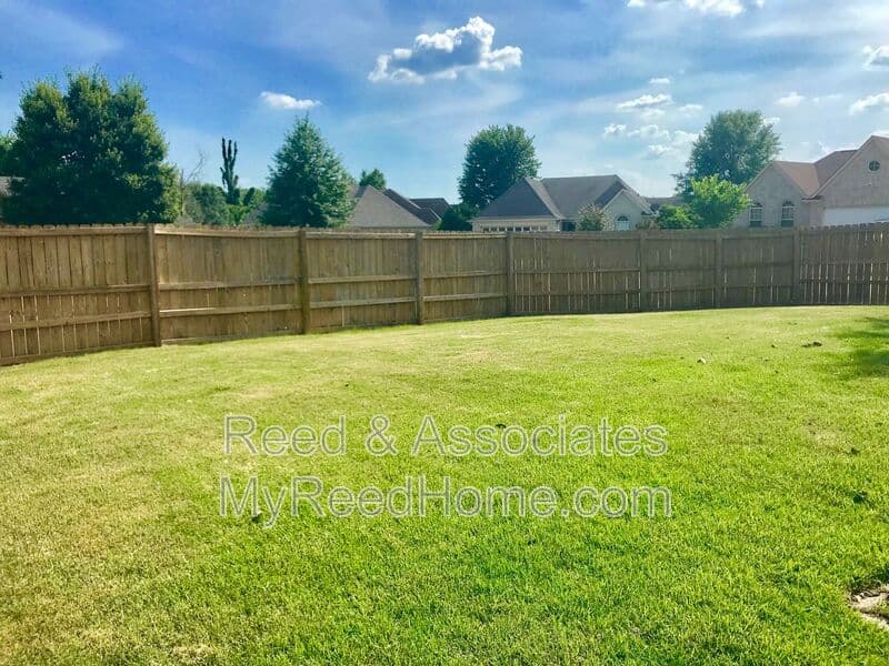 Cordova House: 1160 Breezy Valley Drive