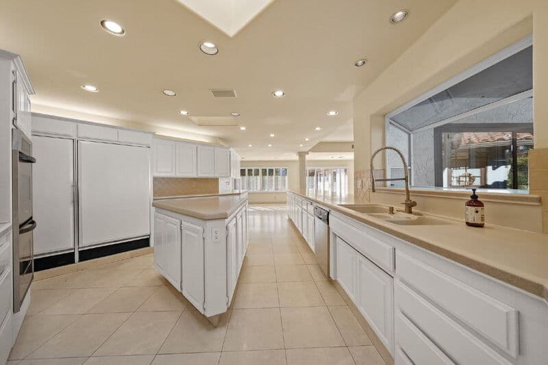 San Diego House: 18714 Bernardo Trails Dr
