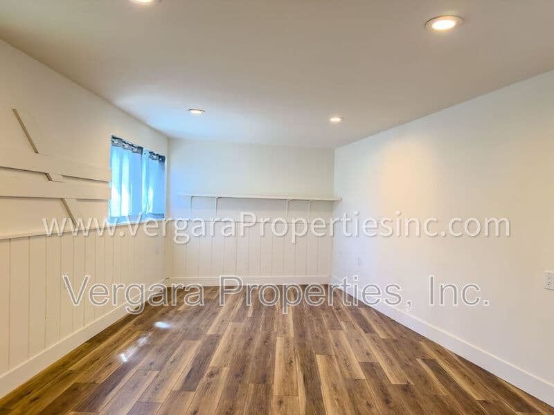 Redondo Beach Condo: 1806 Esplanade