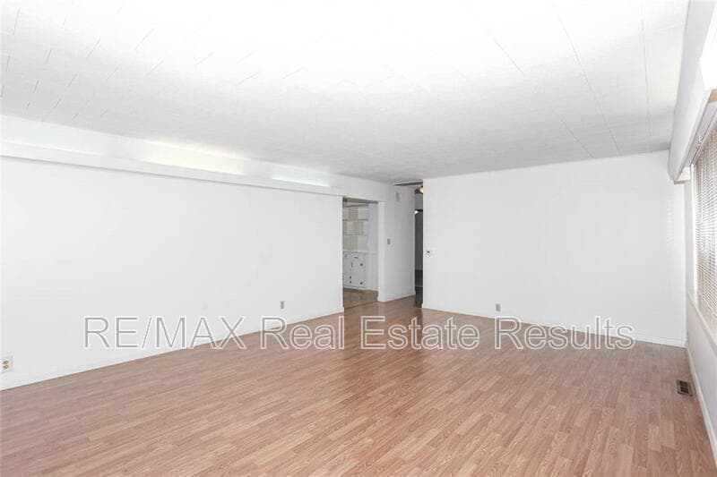 Prairie Grove Condo: 411 Kate Smith Street
