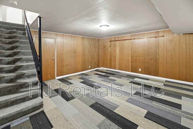 Hazelwood Condo: 449 Olian Drive - 451