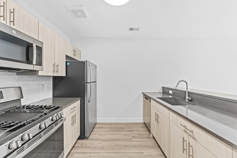 City of Orange Condo: 416 Highland Ave - 433