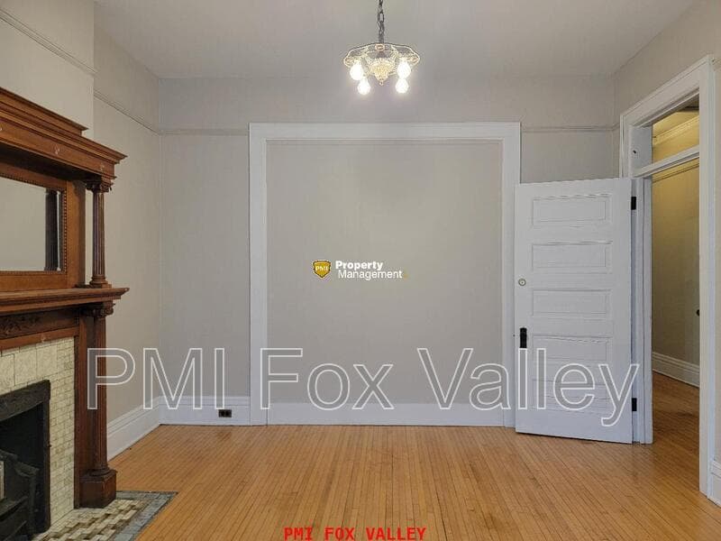 Oshkosh Condo: 140 High Ave