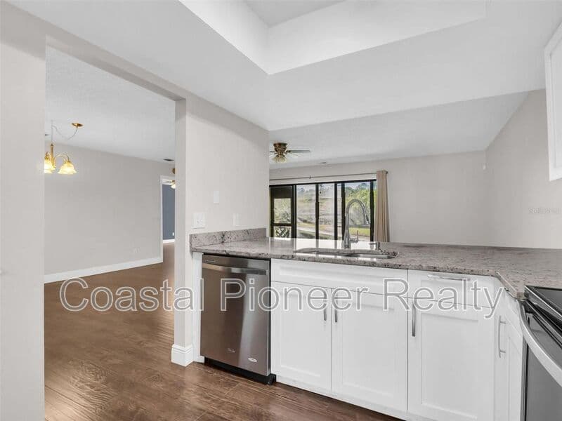 Palm Harbor House: 1801 E Lake Rd