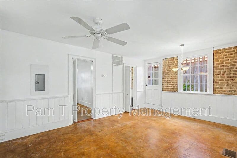 Savannah Condo: 521 E Harris St