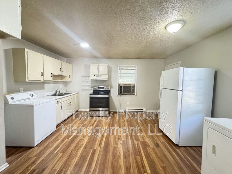 Greensboro House: 1112 Caldwell St