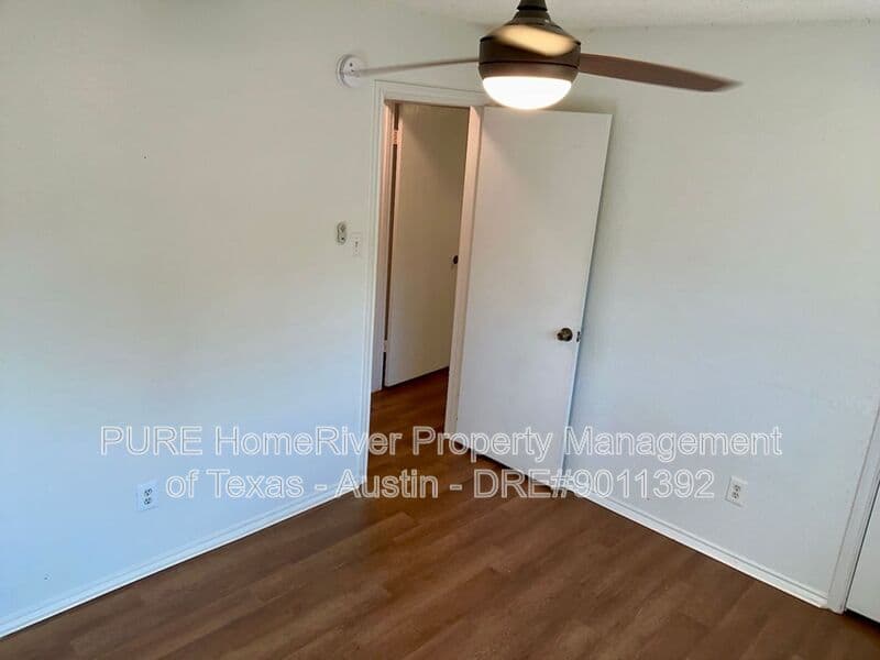 Cedar Park House: 3002 Cottonweed Trl