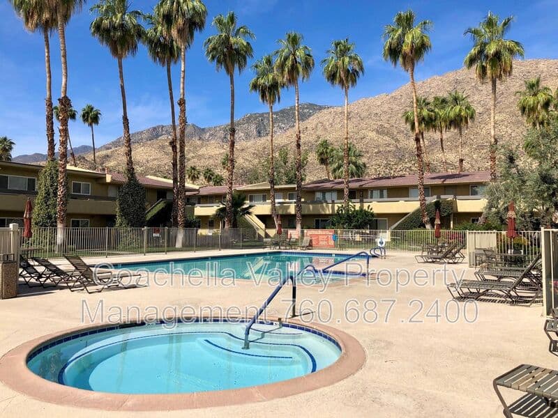 Palm Springs House: 1900 S. Palm Canyon Drive