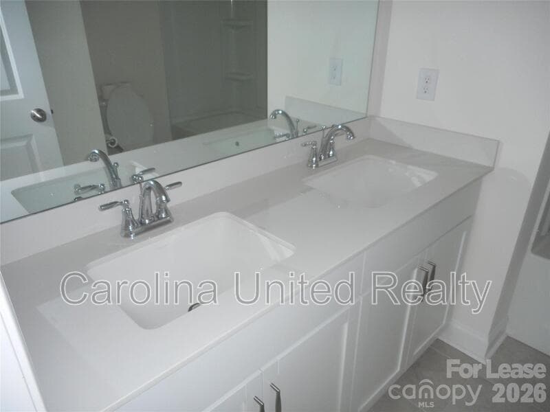 Belmont House: 1566 Cedar Tree Dr