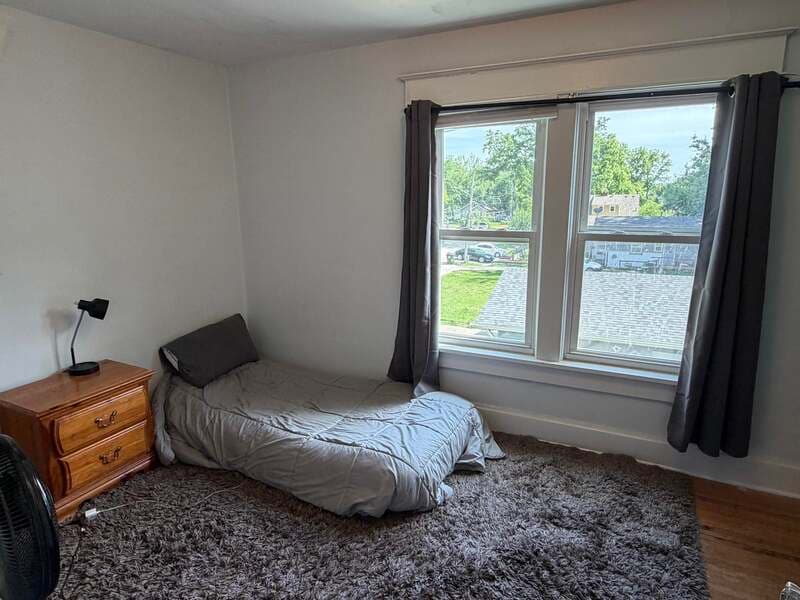 Ames House: 3202 Lincoln Way