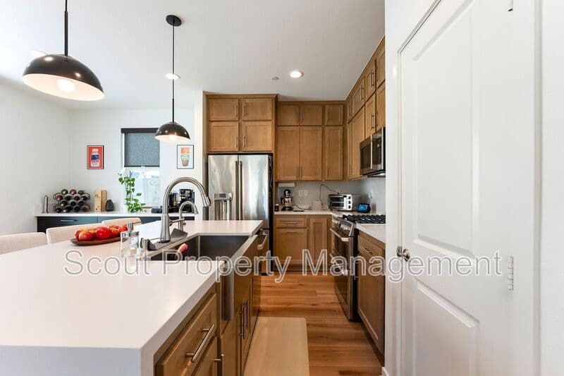 Temecula House: 32519 Brunello Way