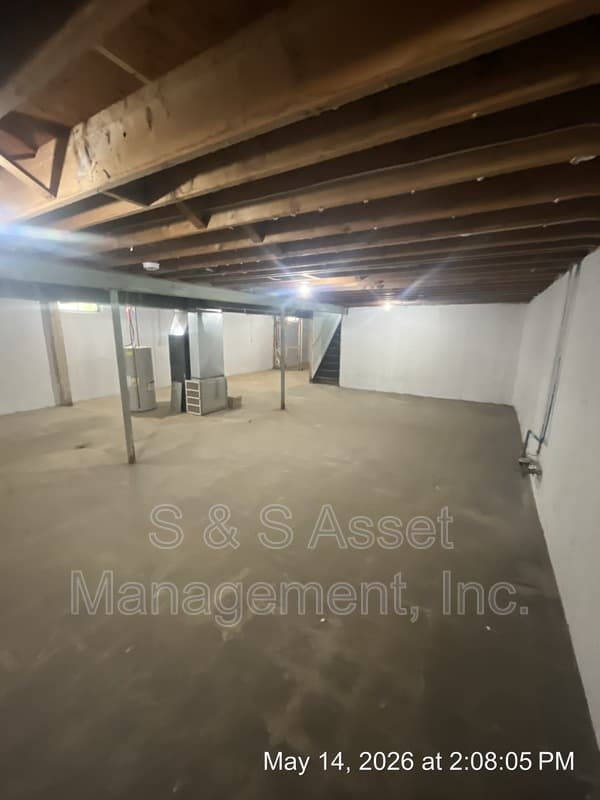 Lansing House: 4106 Stillwell Avenue