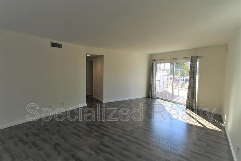 La Canada Flintridge House: 3694 Berwick Drive