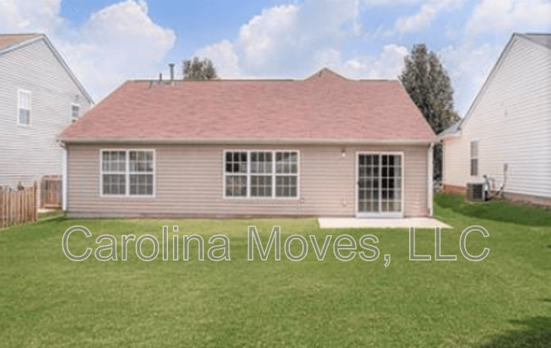 Greenville House: 104 Becket Court