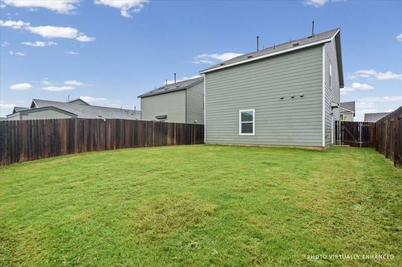 San Marcos House: 232 Mica Trail