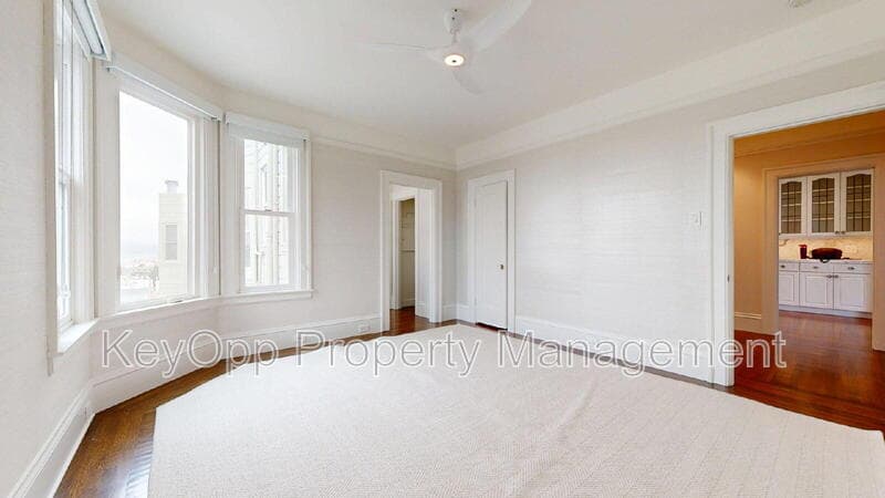 San Francisco Condo: 2250 Green Street