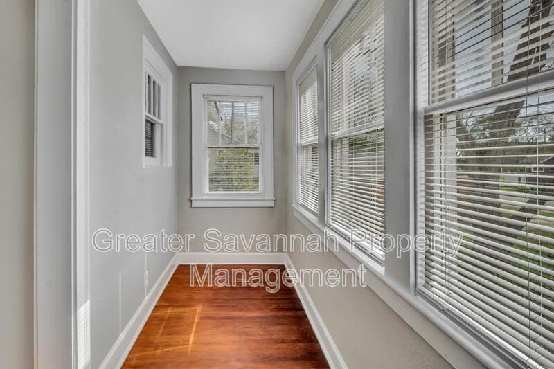 Savannah House: 916 East 35th Street