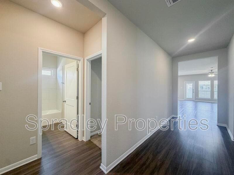 Temple House: 2037 Yarrelton Dr.