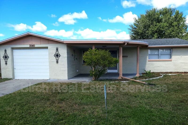 Holiday House: 3545 Nixon Rd