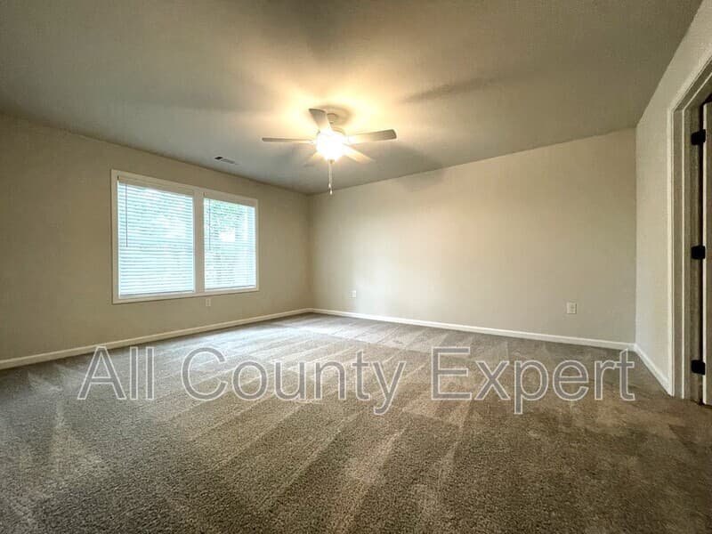 Braselton House: 414 Fox Creek Dr